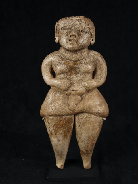Rare Mayan Early Preclassic figure