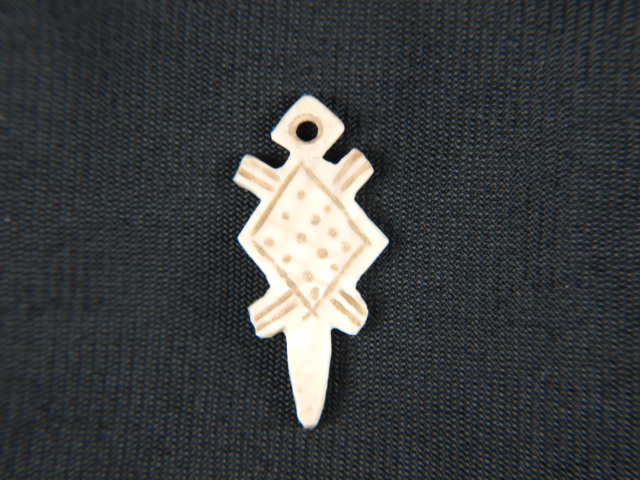 Rare Hohokam Horned Toad Shell Pendant