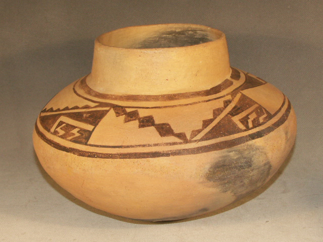 Rare Matsaki Brown on Yellow Olla