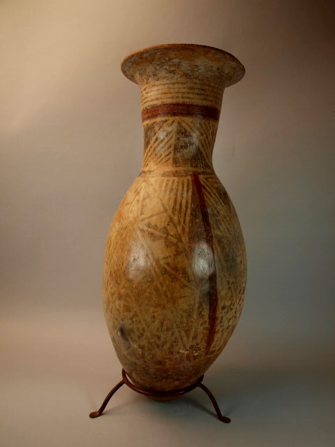 A Columbian, Narino polychrome jar